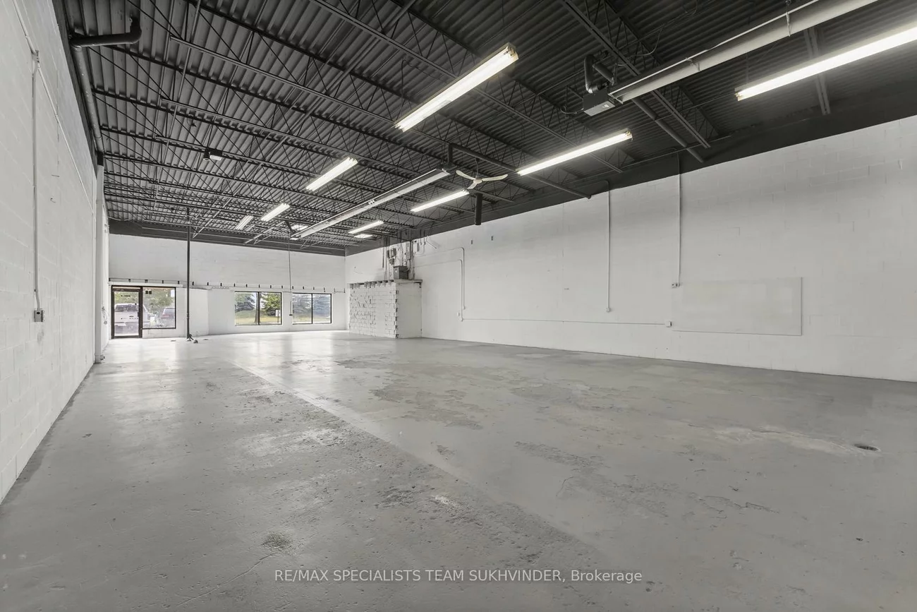 38, Automatic, Gore Industrial North, Brampton