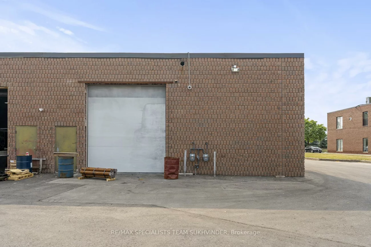 38, Automatic, Gore Industrial North, Brampton