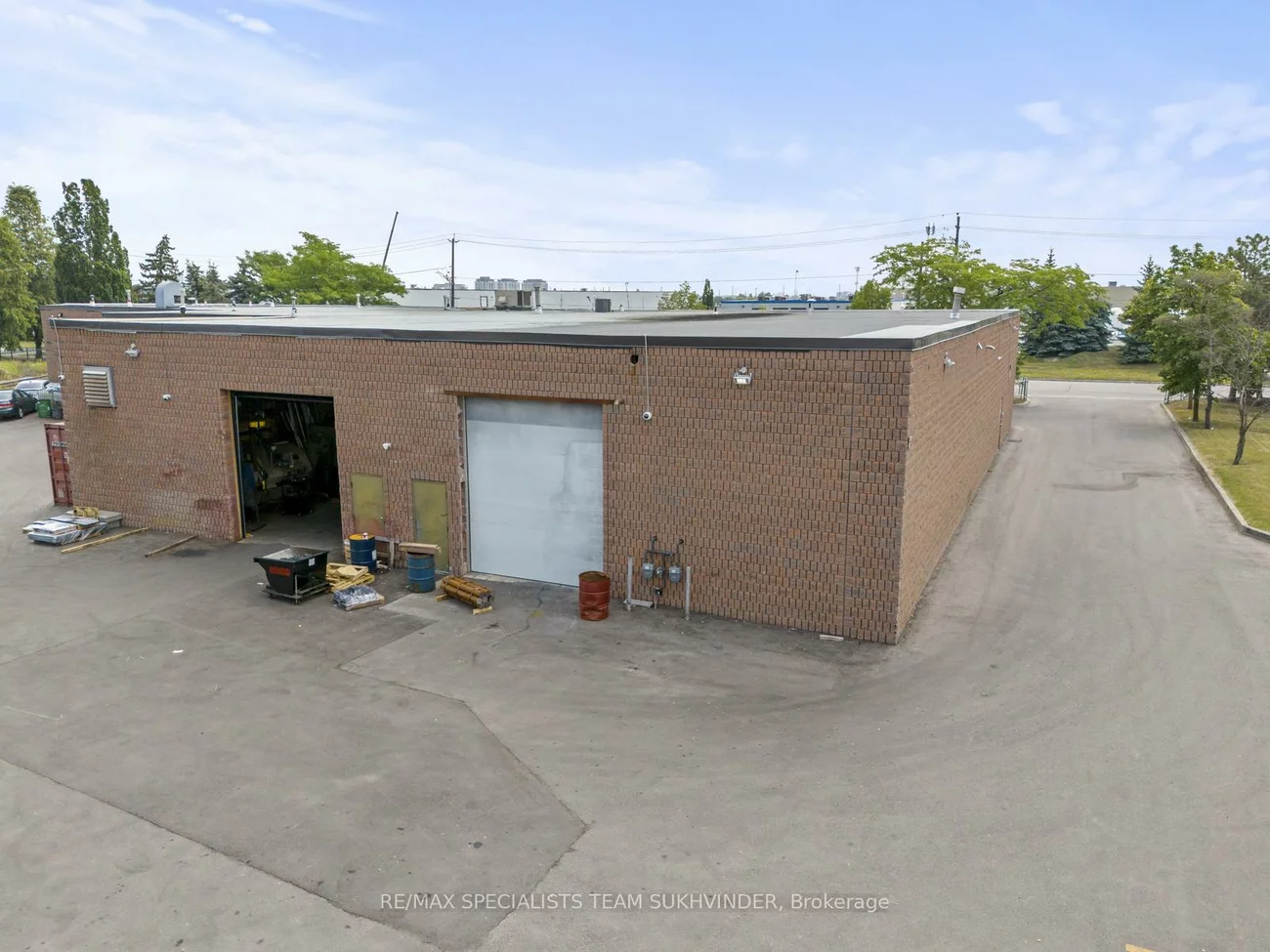 38, Automatic, Gore Industrial North, Brampton