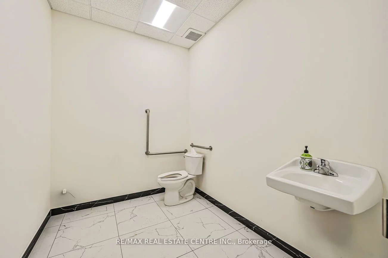 2565, Steeles, Steeles Industrial, Brampton