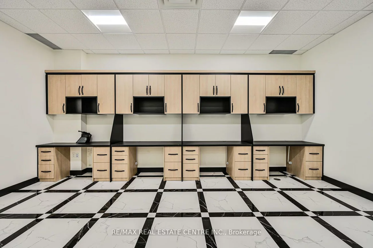 2565, Steeles, Steeles Industrial, Brampton