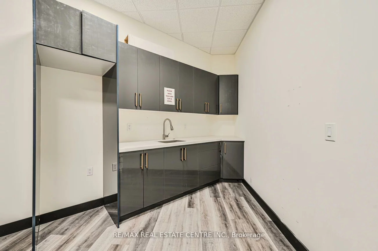 2565, Steeles, Steeles Industrial, Brampton