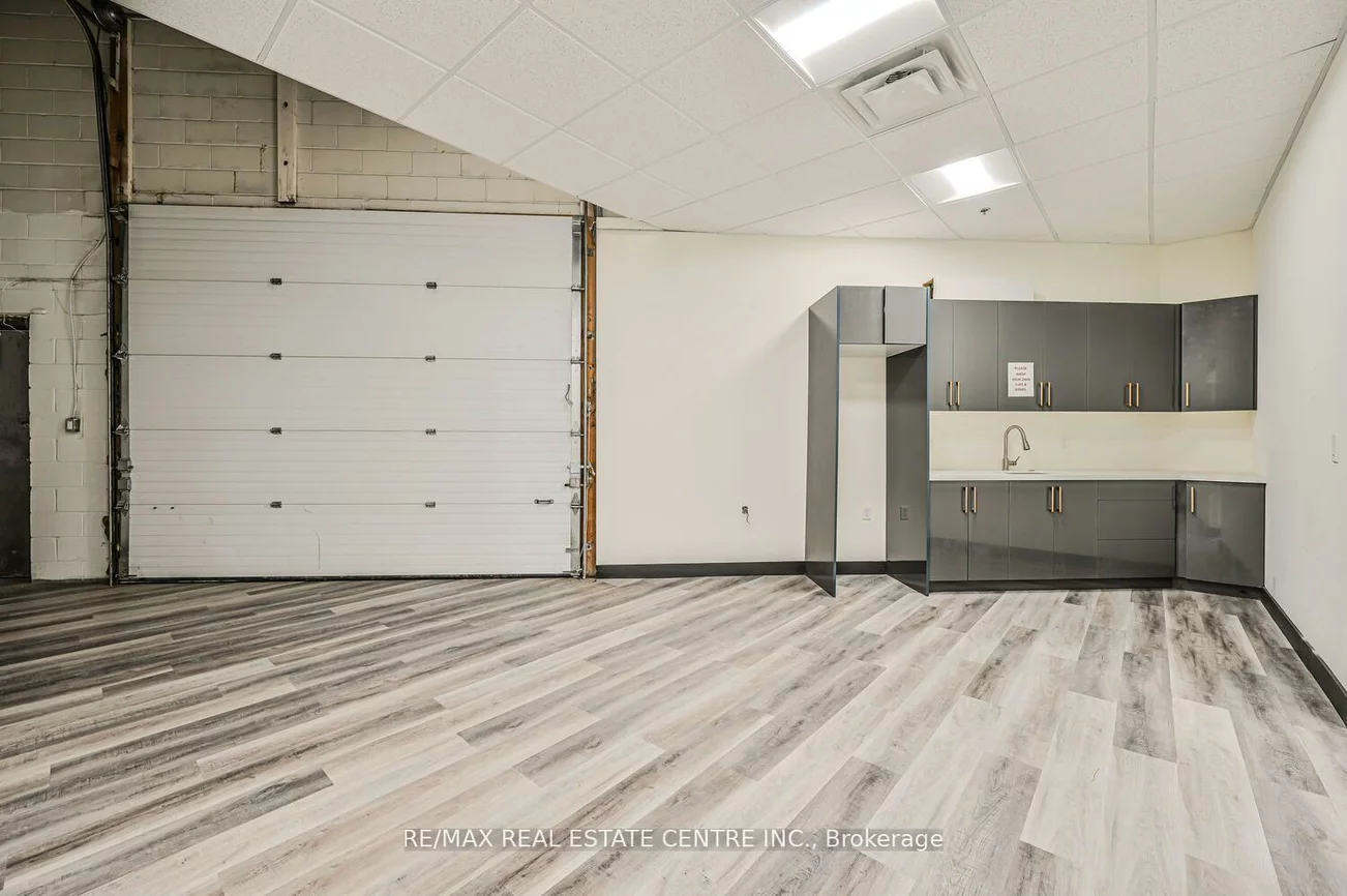 2565, Steeles, Steeles Industrial, Brampton