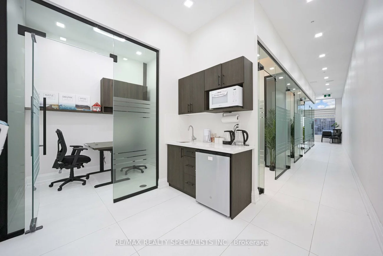 20, Maritime Ontario, Airport Road/ Highway 7 Business Centre, Brampton