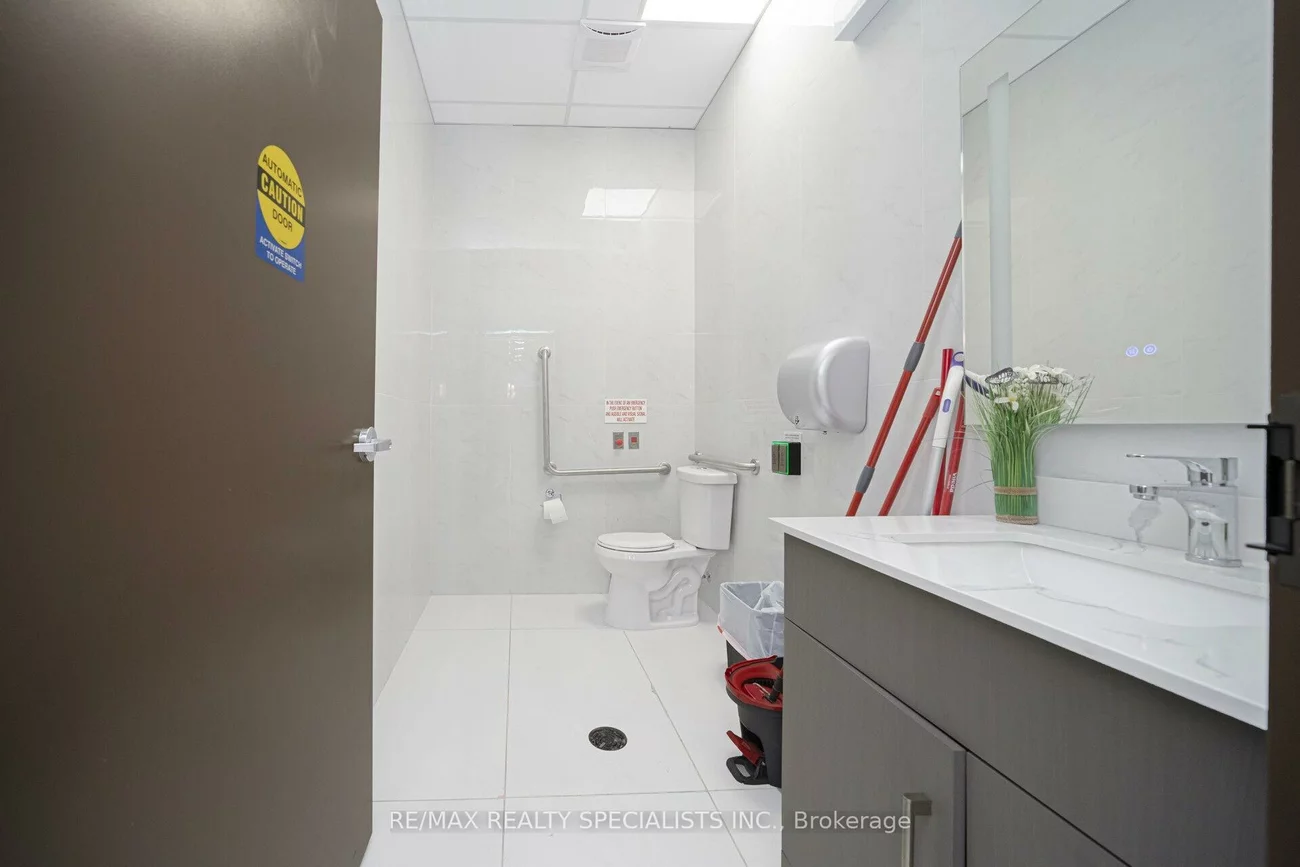 20, Maritime Ontario, Airport Road/ Highway 7 Business Centre, Brampton