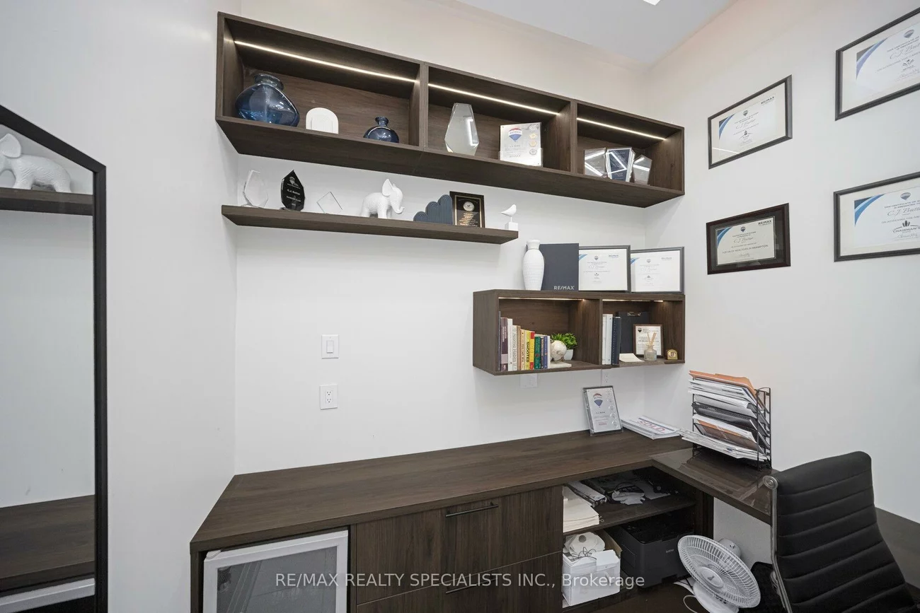 20, Maritime Ontario, Airport Road/ Highway 7 Business Centre, Brampton