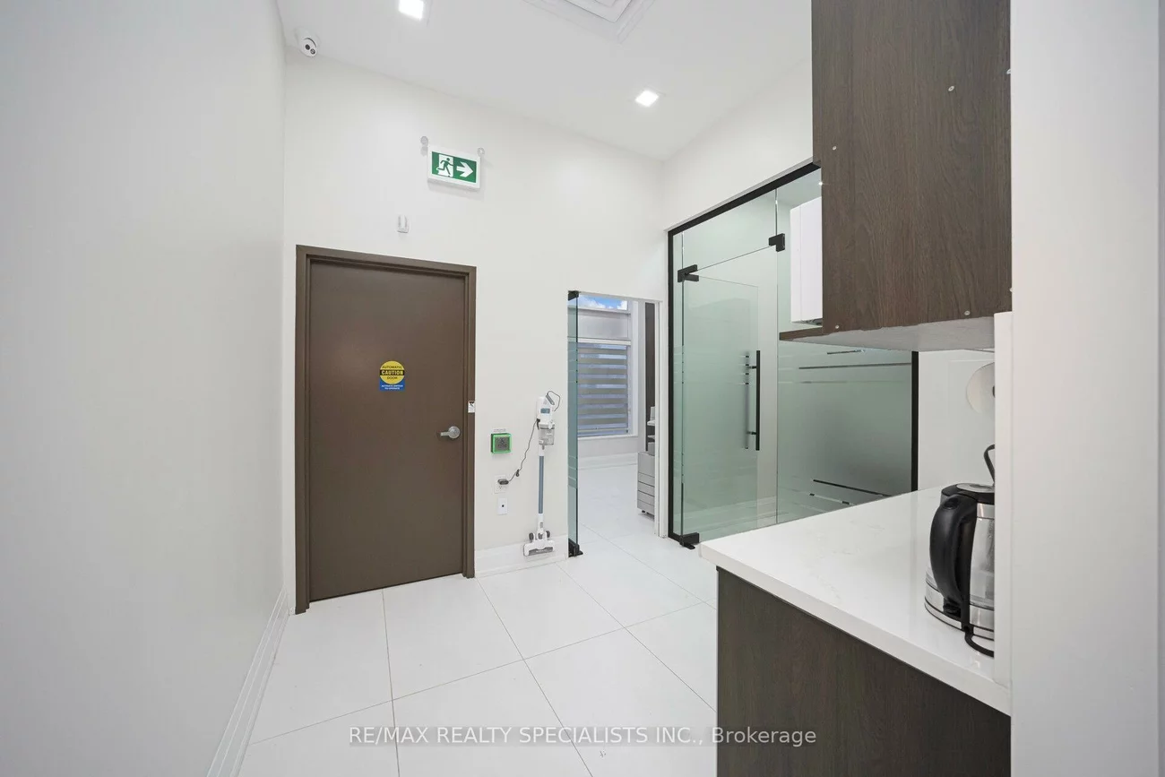 20, Maritime Ontario, Airport Road/ Highway 7 Business Centre, Brampton