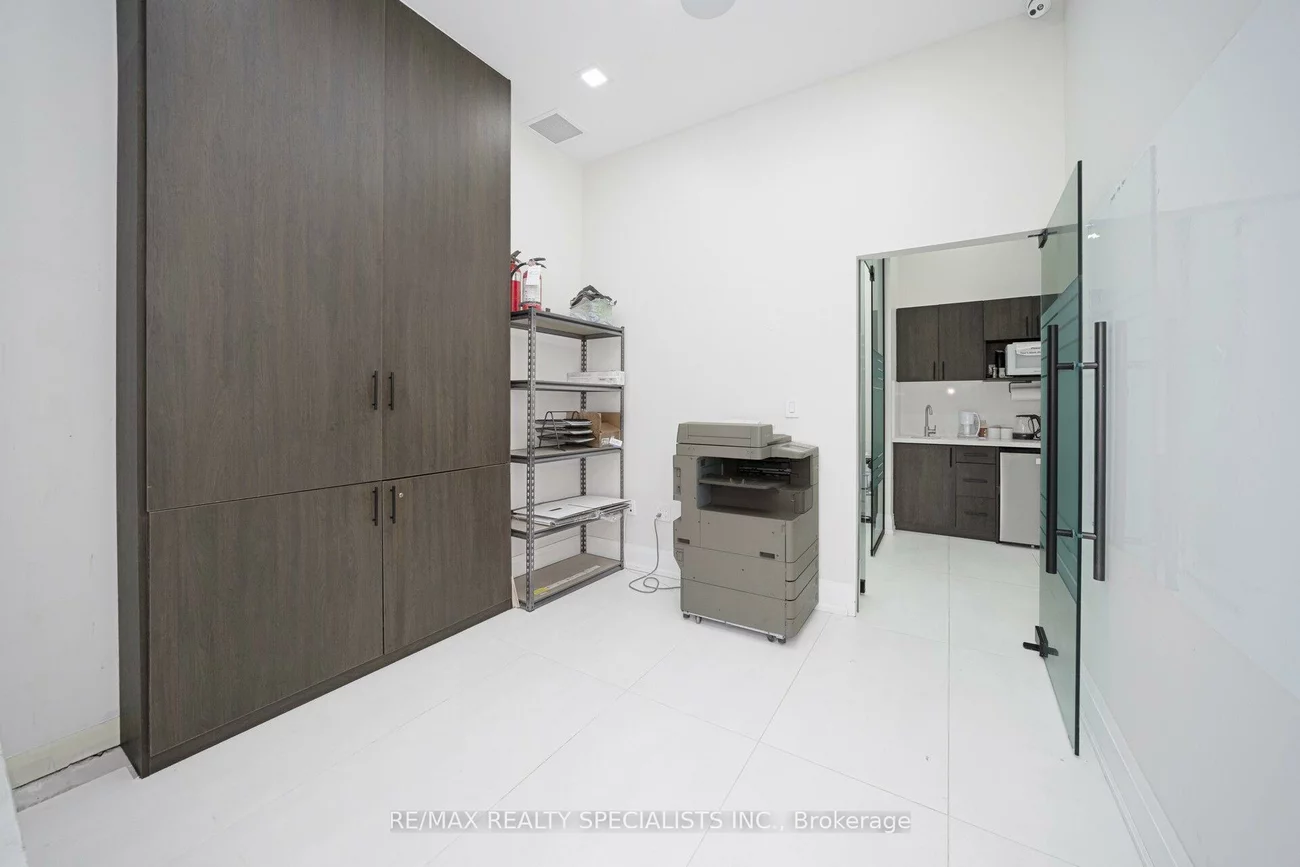 20, Maritime Ontario, Airport Road/ Highway 7 Business Centre, Brampton