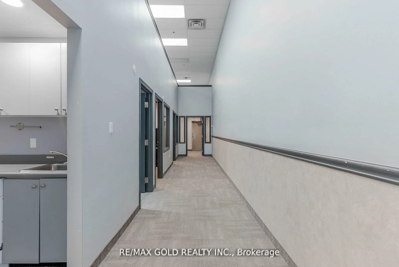 351, Parkhurst, Parkway Belt Industrial Area, Brampton