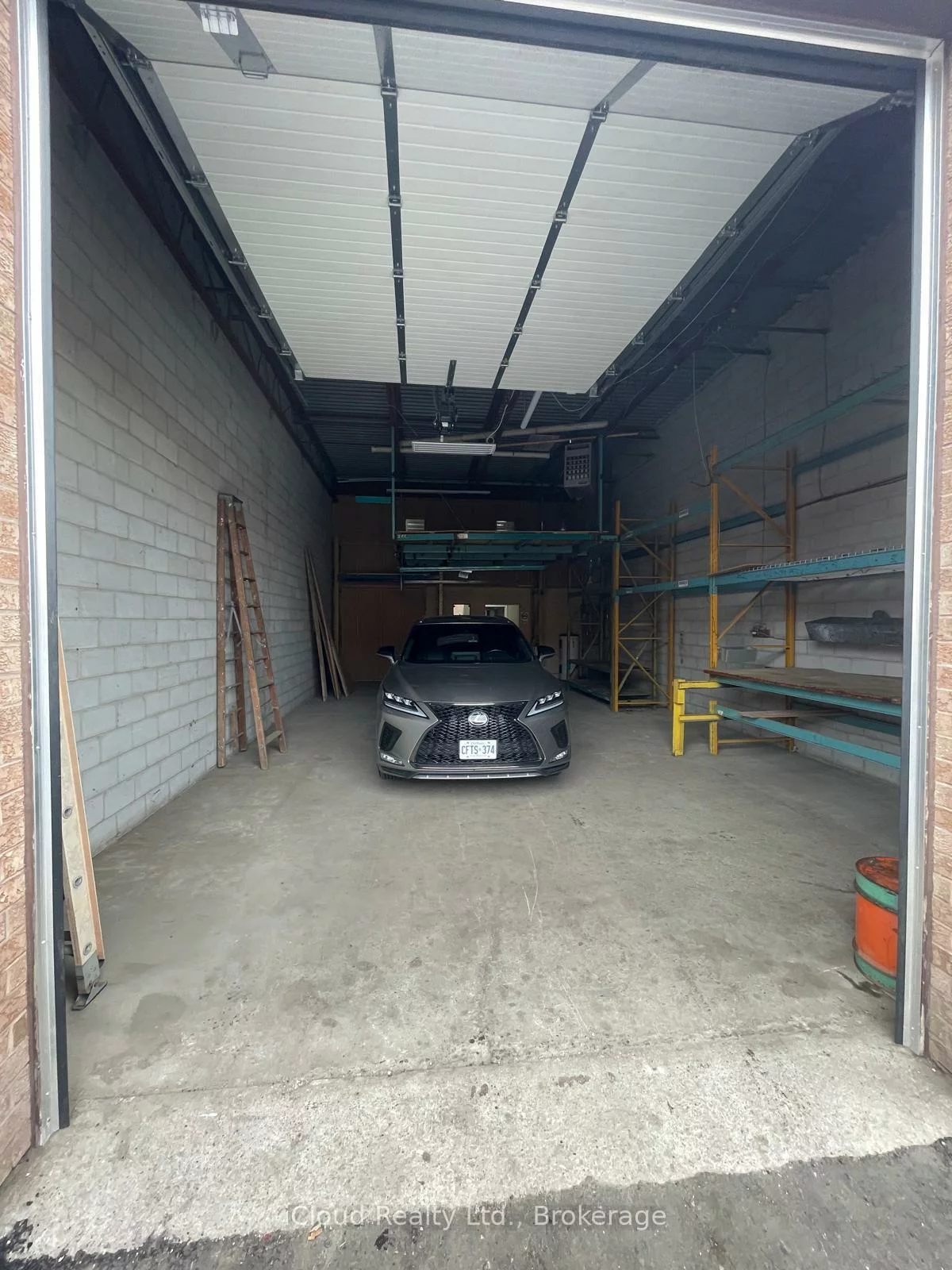 19, Kenview, Parkway Belt Industrial Area, Brampton