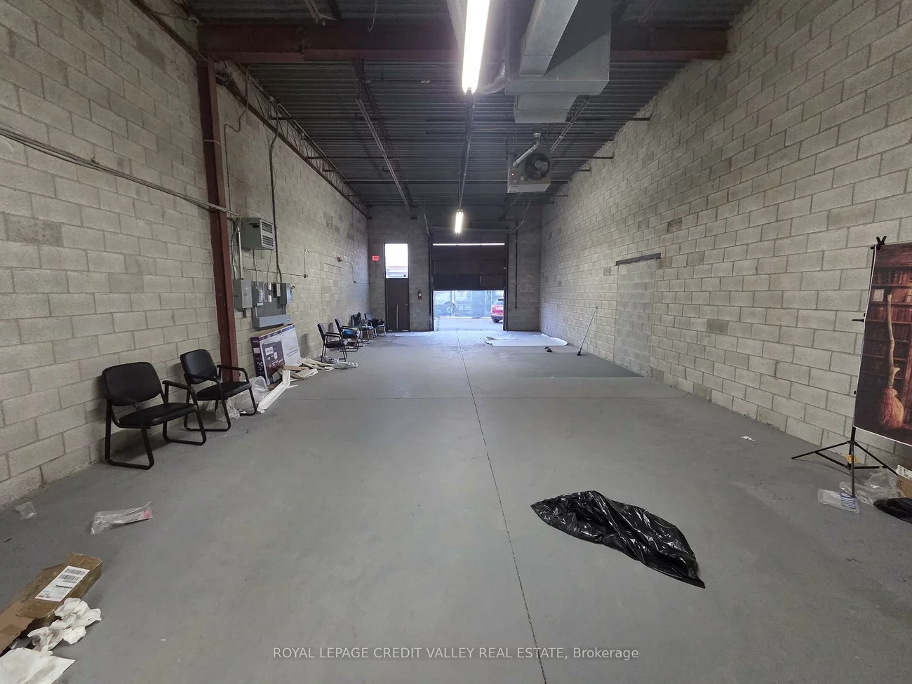 29, Strathearn, Steeles Industrial, Brampton