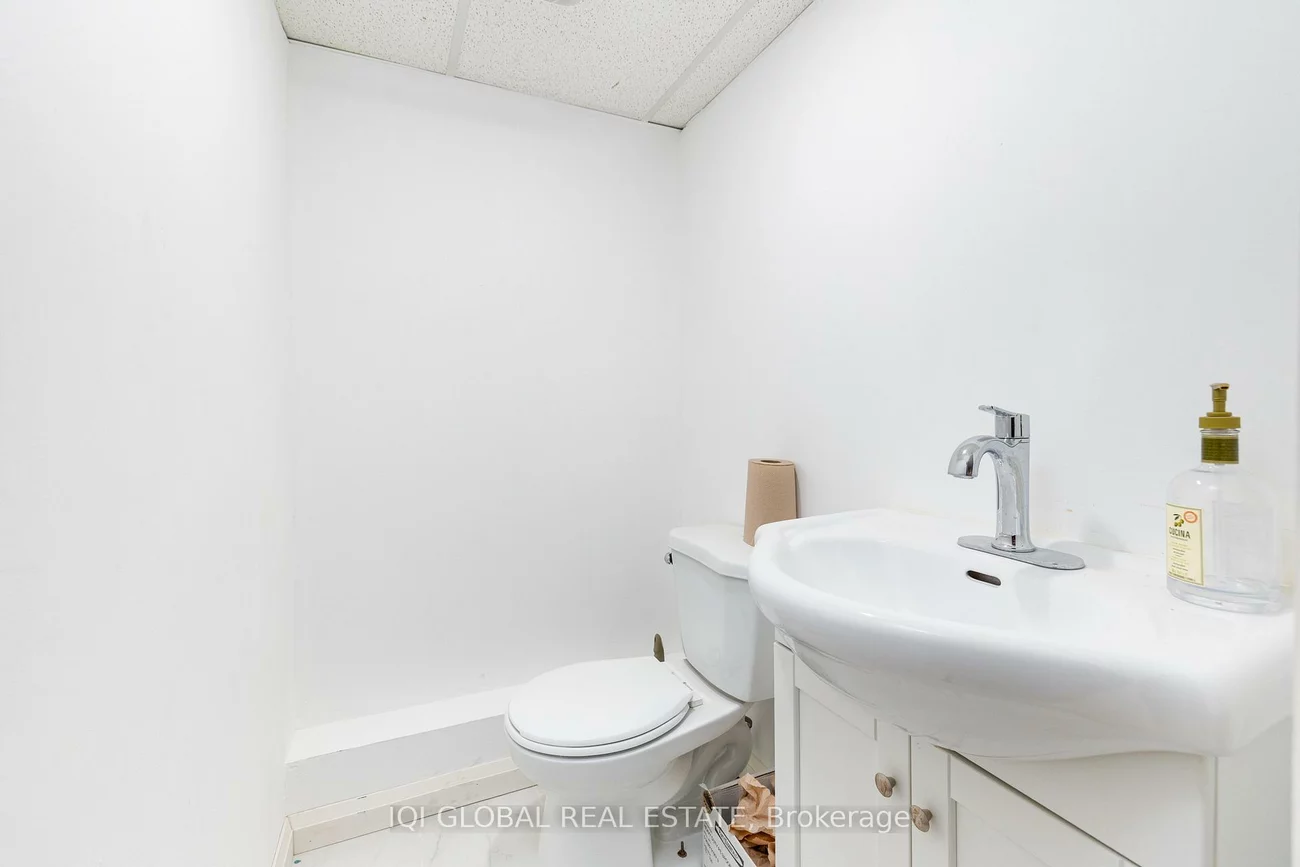 4, Alfred Kuehne, Steeles Industrial, Brampton