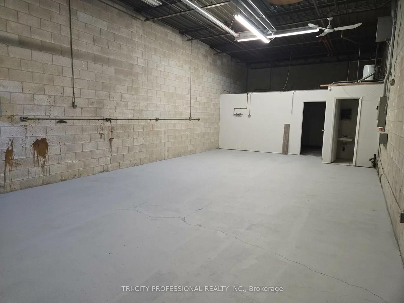 8, Melanie, Steeles Industrial, Brampton