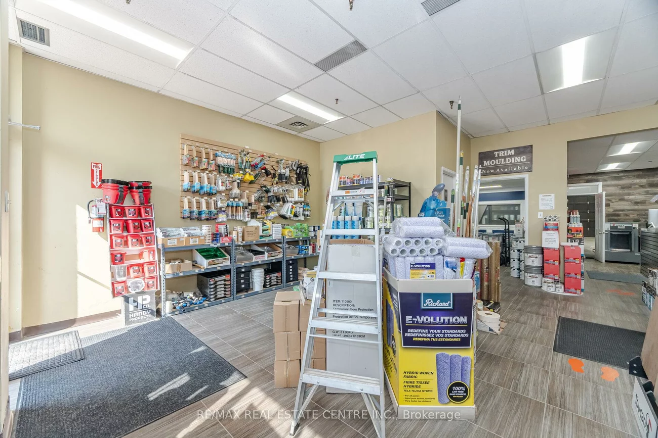 2074, Steeles, Southgate, Brampton