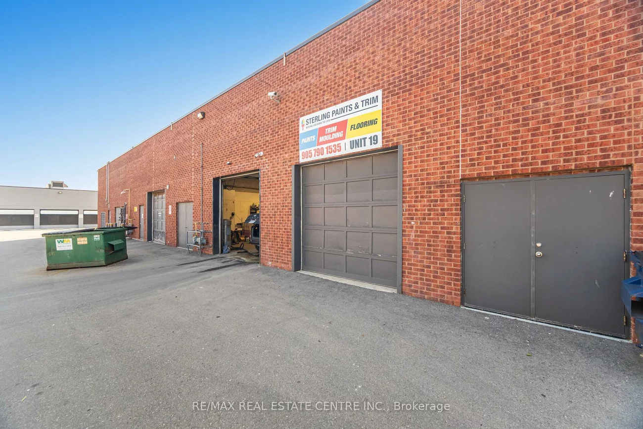 2074, Steeles, Southgate, Brampton