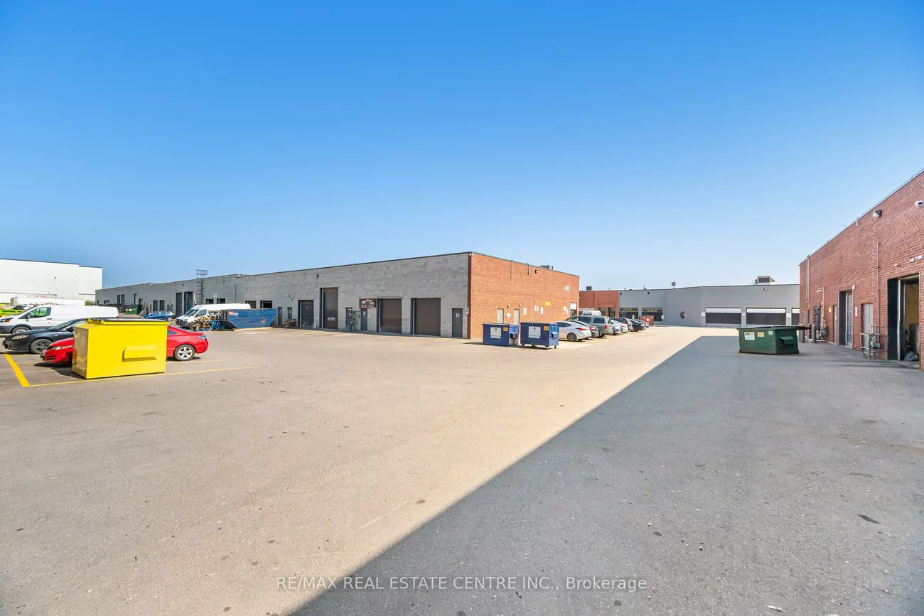 2074, Steeles, Southgate, Brampton