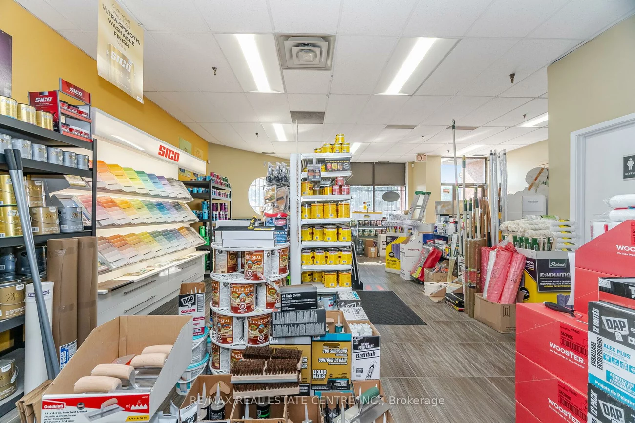 2074, Steeles, Southgate, Brampton