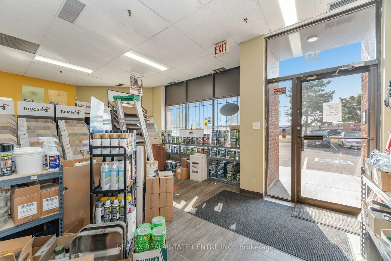 2074, Steeles, Southgate, Brampton