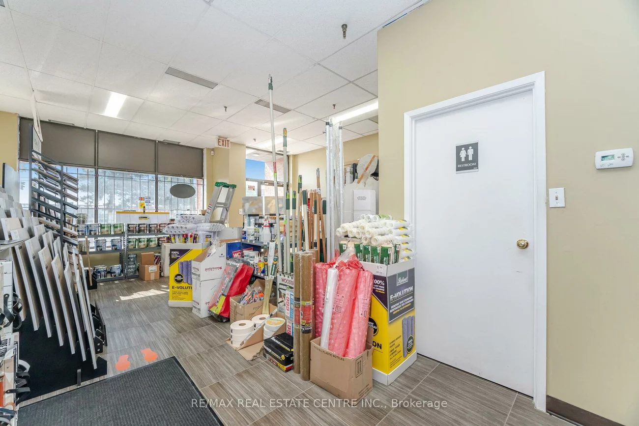 2074, Steeles, Southgate, Brampton