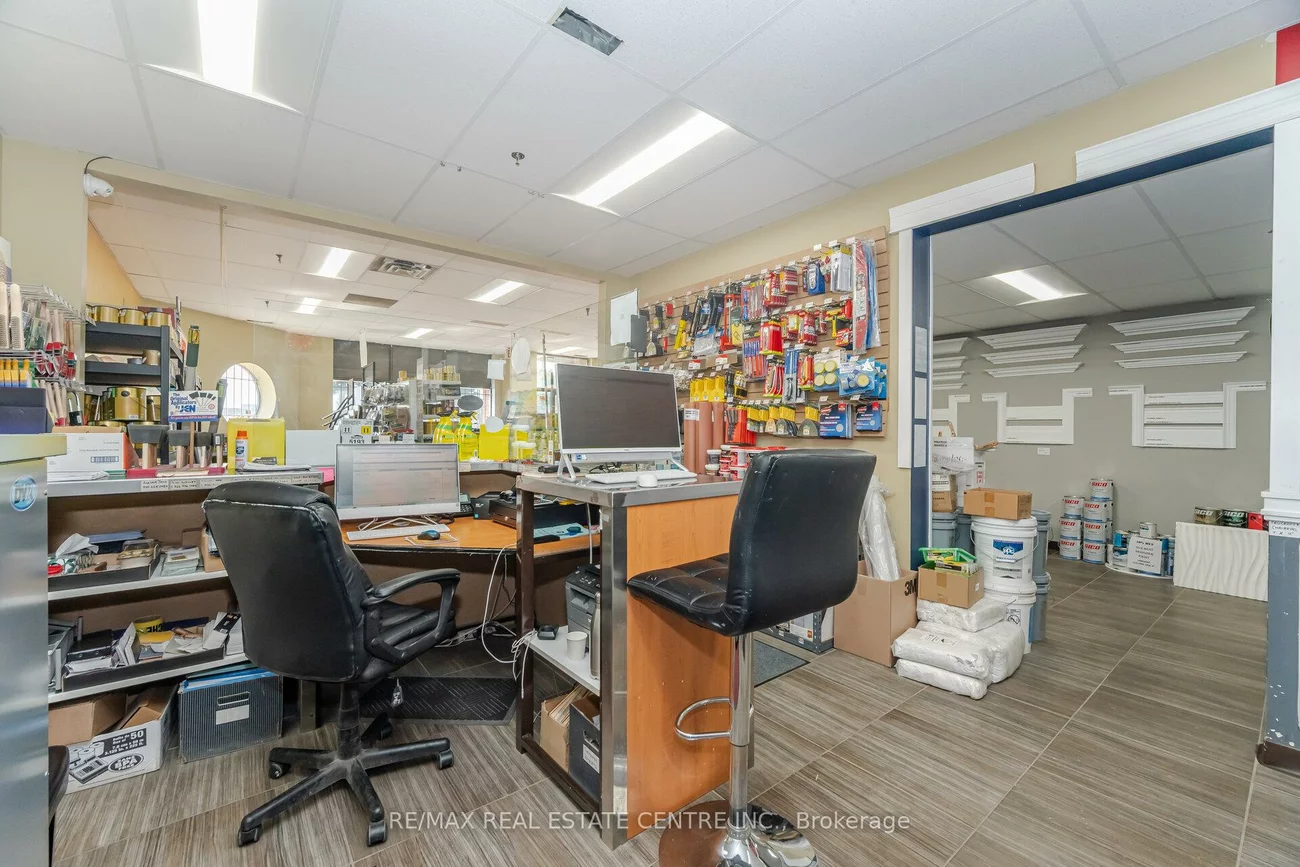 2074, Steeles, Southgate, Brampton