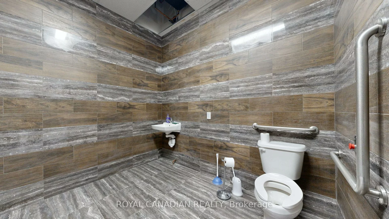 6475, Mayfield, Vales of Castlemore North, Brampton