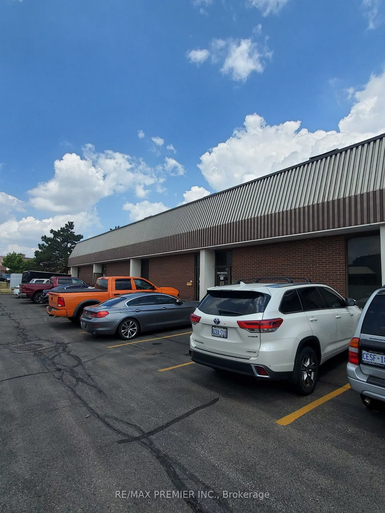 14, Melanie, Steeles Industrial, Brampton