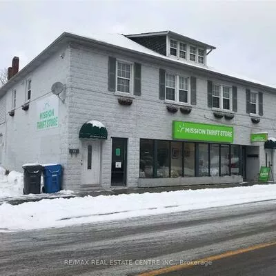 24, Nelson, Downtown Brampton, Brampton