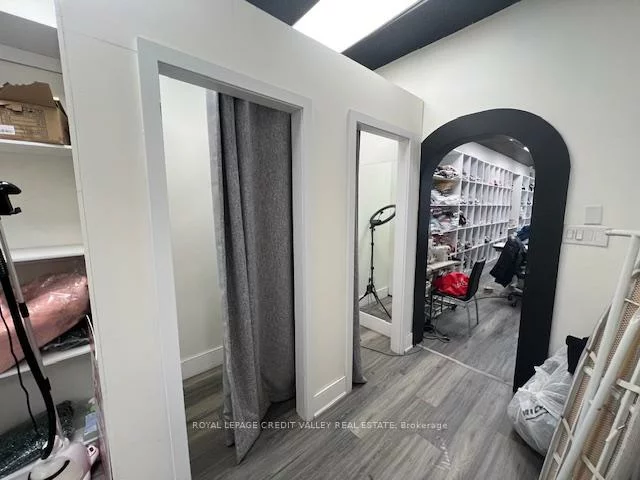 1, Nelson, Downtown Brampton, Brampton