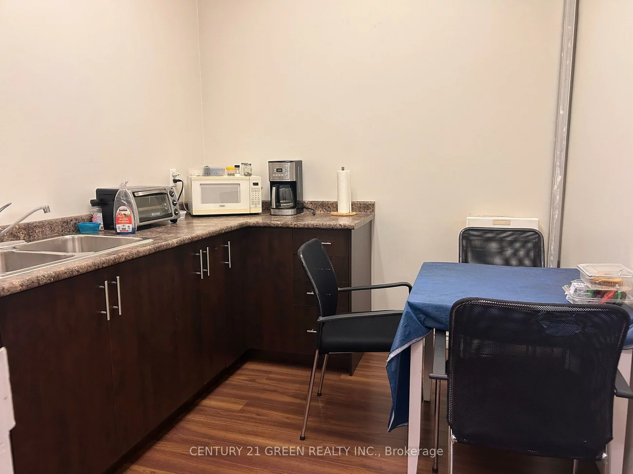 100, Wilkinson, Brampton East Industrial, Brampton