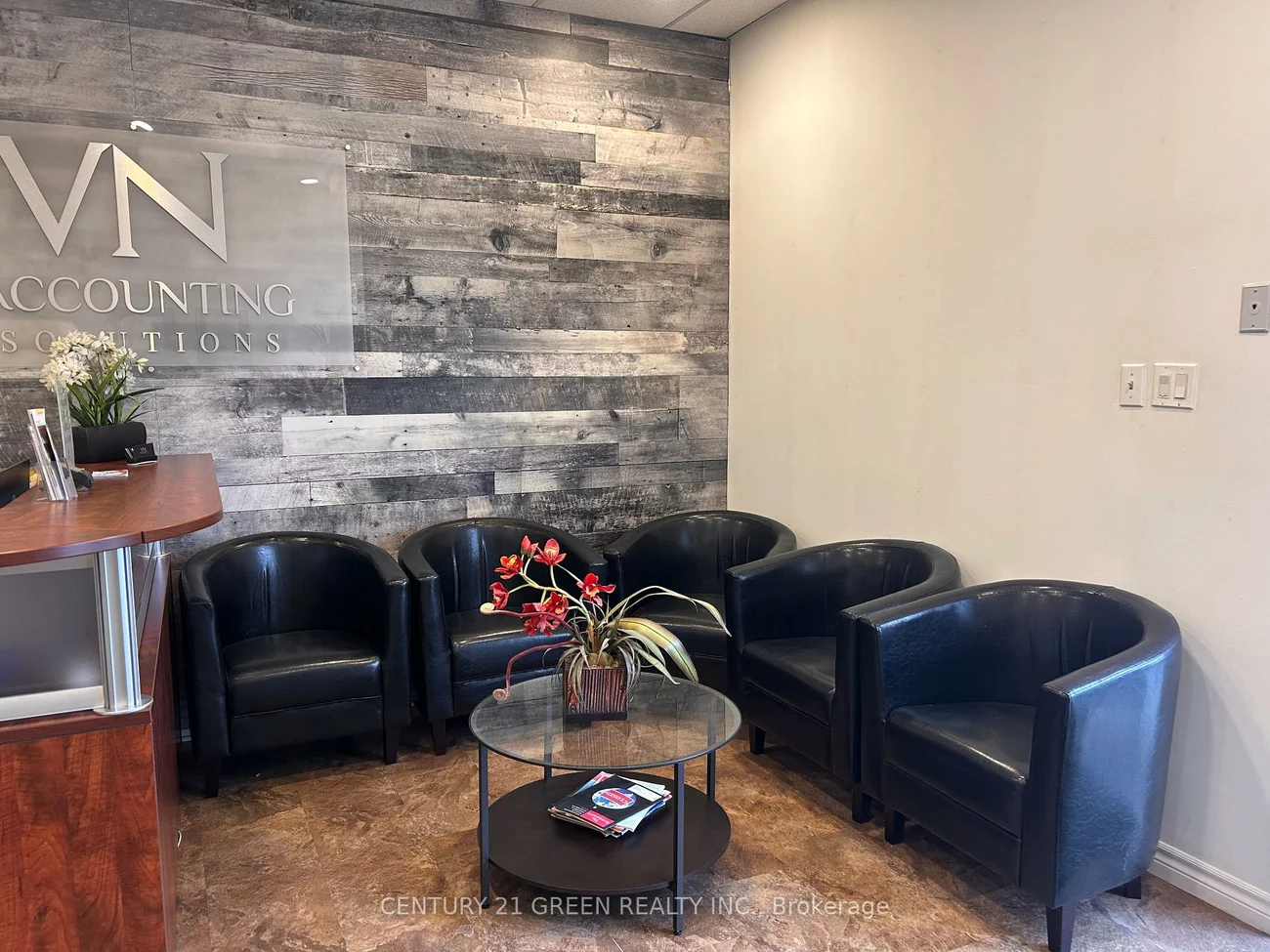 100, Wilkinson, Brampton East Industrial, Brampton