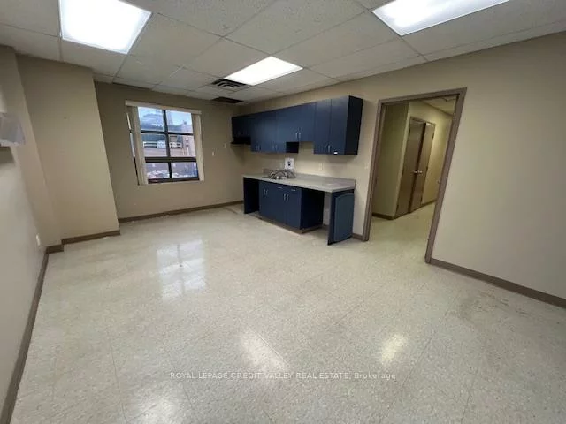 32, Queen, Downtown Brampton, Brampton