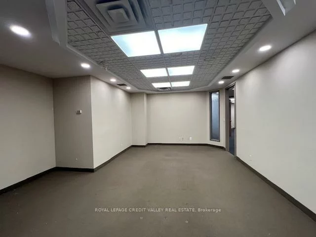 32, Queen, Downtown Brampton, Brampton