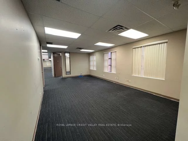 32, Queen, Downtown Brampton, Brampton