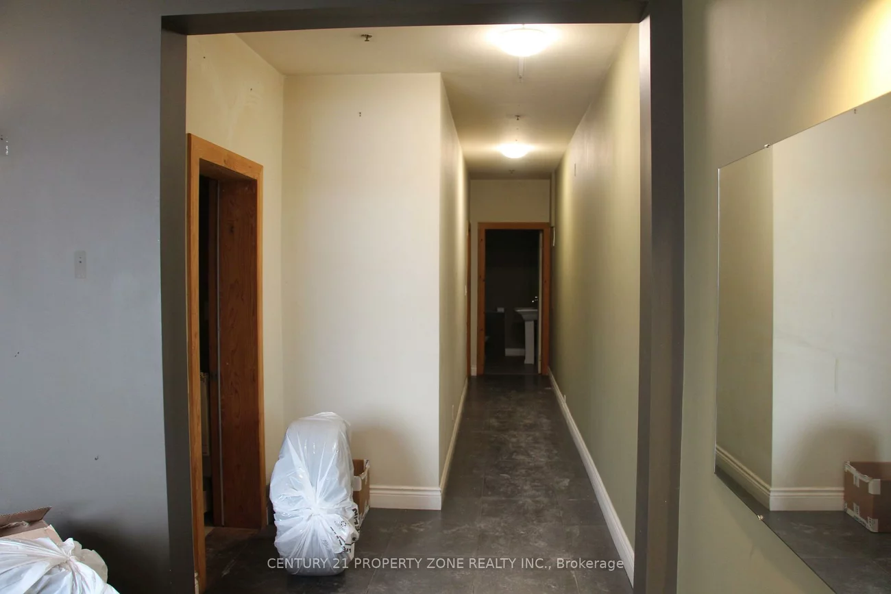 173, Advance, Steeles Industrial, Brampton