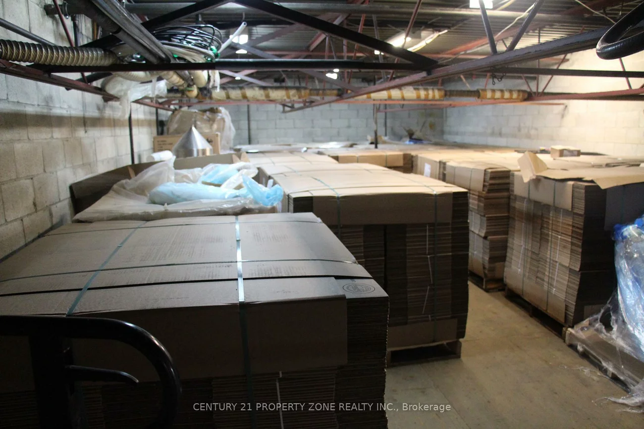 173, Advance, Steeles Industrial, Brampton