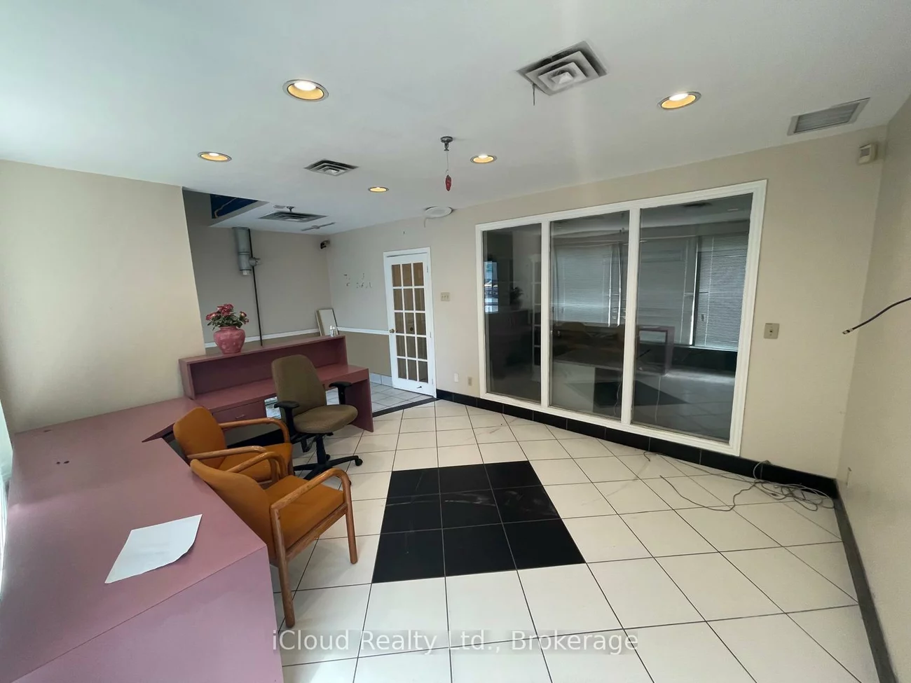 19, Kenview, Parkway Belt Industrial Area, Brampton