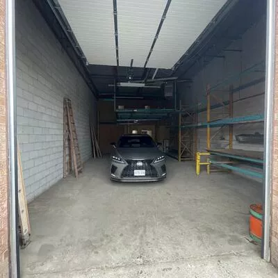 19, Kenview, Parkway Belt Industrial Area, Brampton