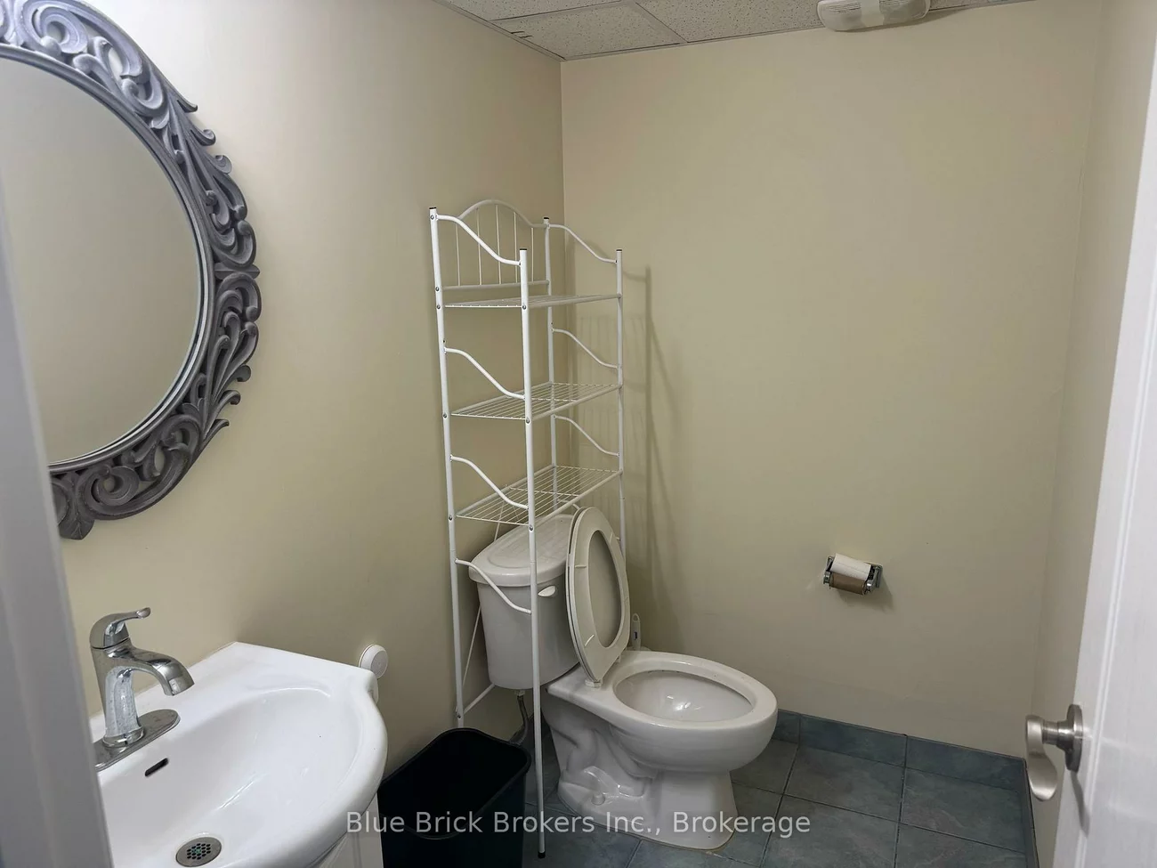 2565, Steeles, Steeles Industrial, Brampton