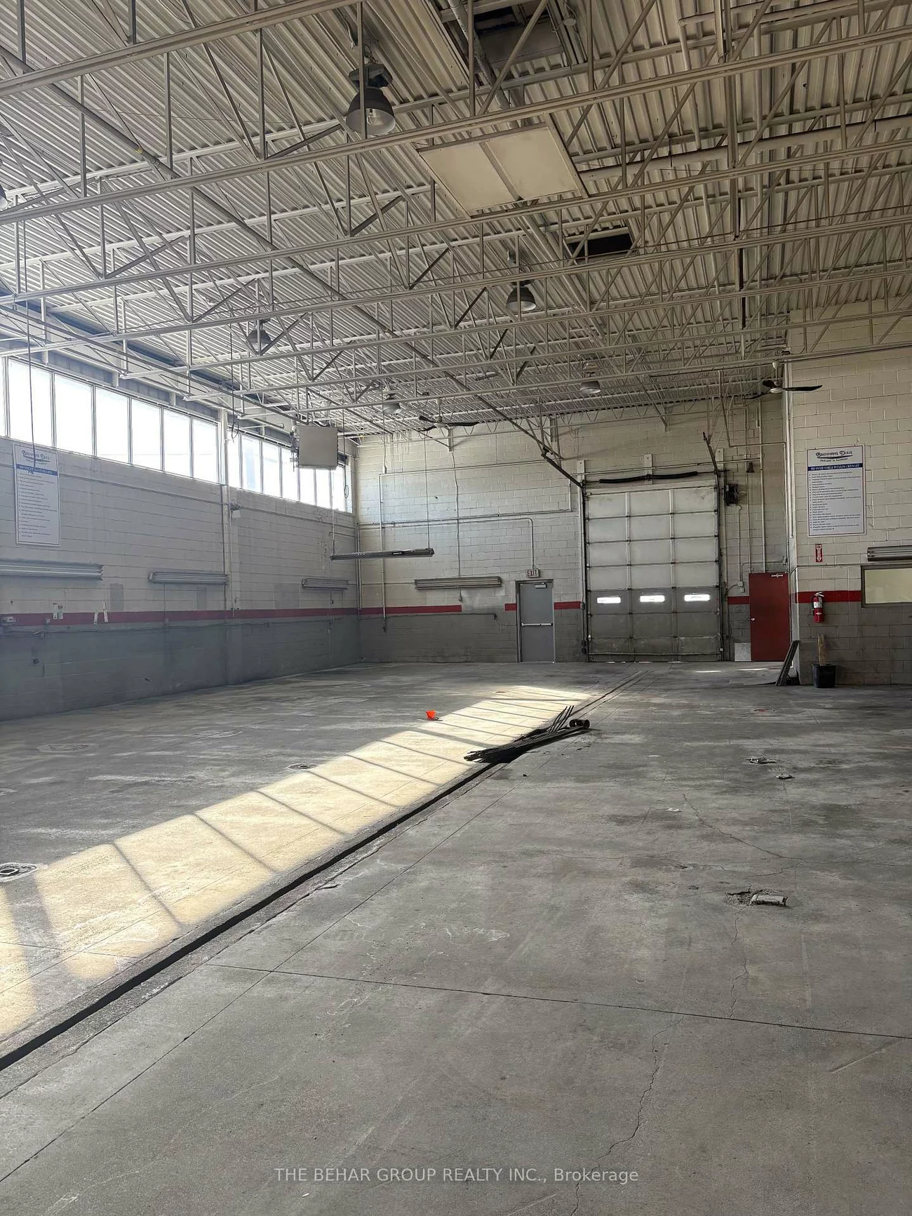 8046, Dixie, Bramalea West Industrial, Brampton