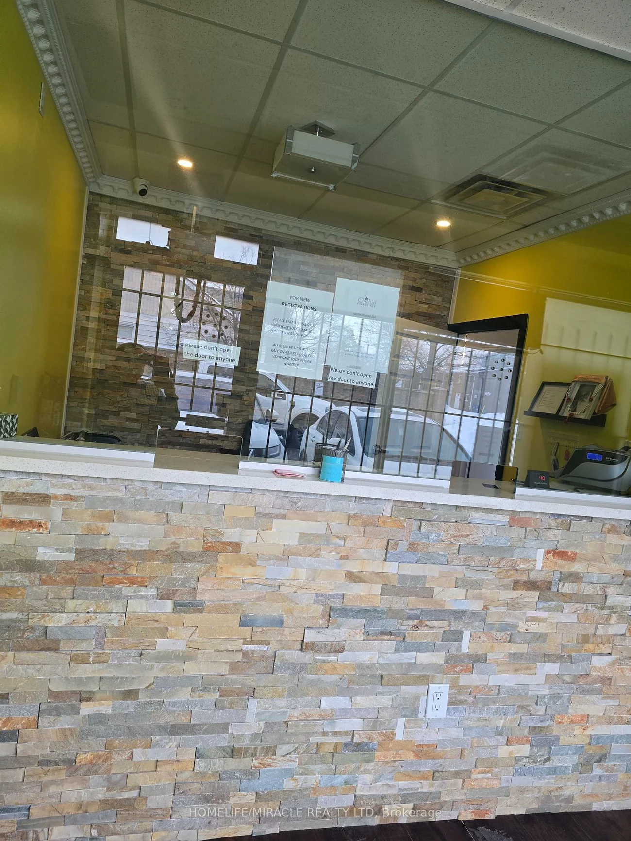 49, Hillcrest, Queen Street Corridor, Brampton