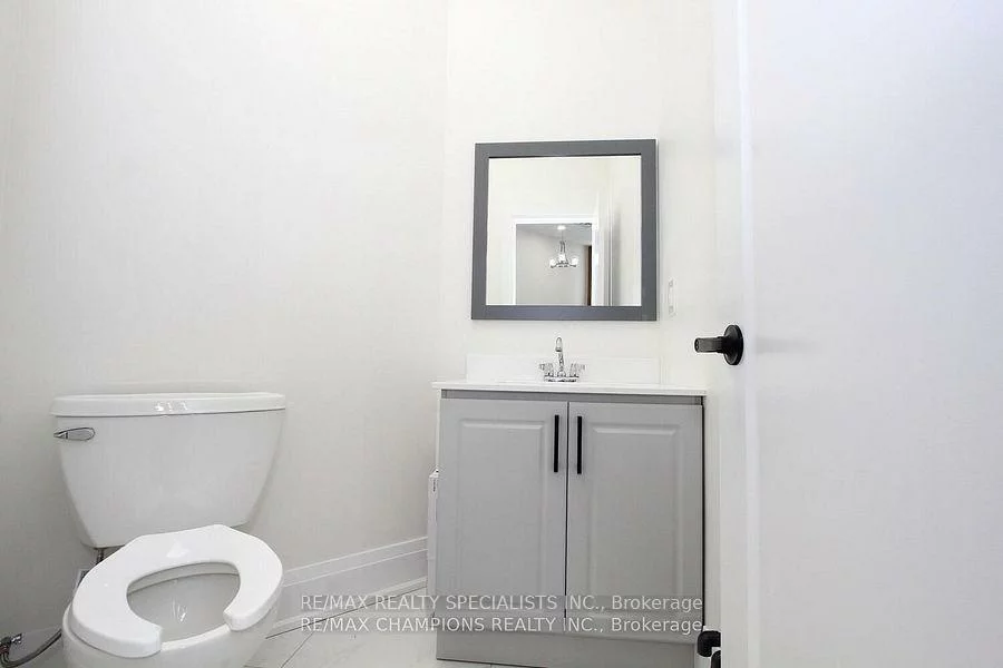 6475, Mayfield, Vales of Castlemore North, Brampton