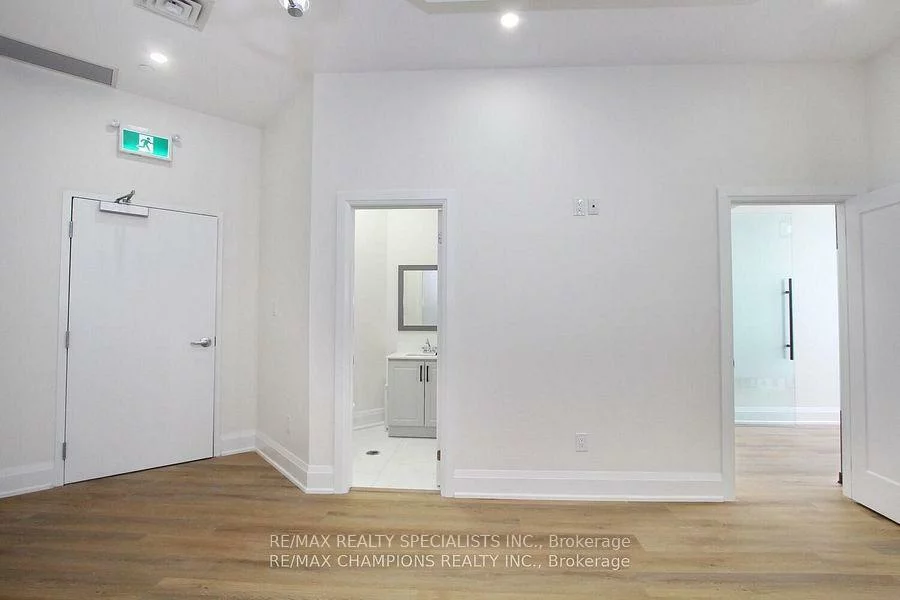 6475, Mayfield, Vales of Castlemore North, Brampton