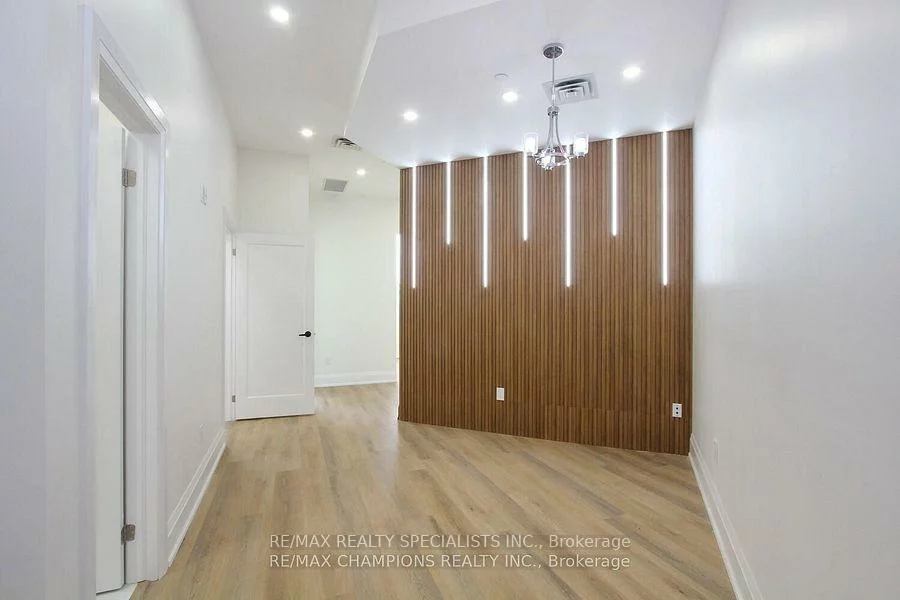 6475, Mayfield, Vales of Castlemore North, Brampton