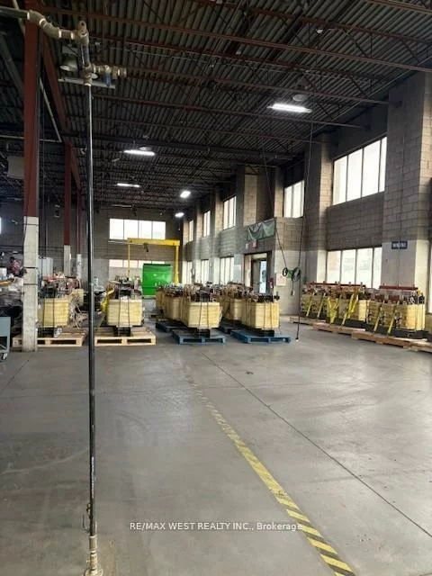 10, Devon, Gore Industrial South, Brampton