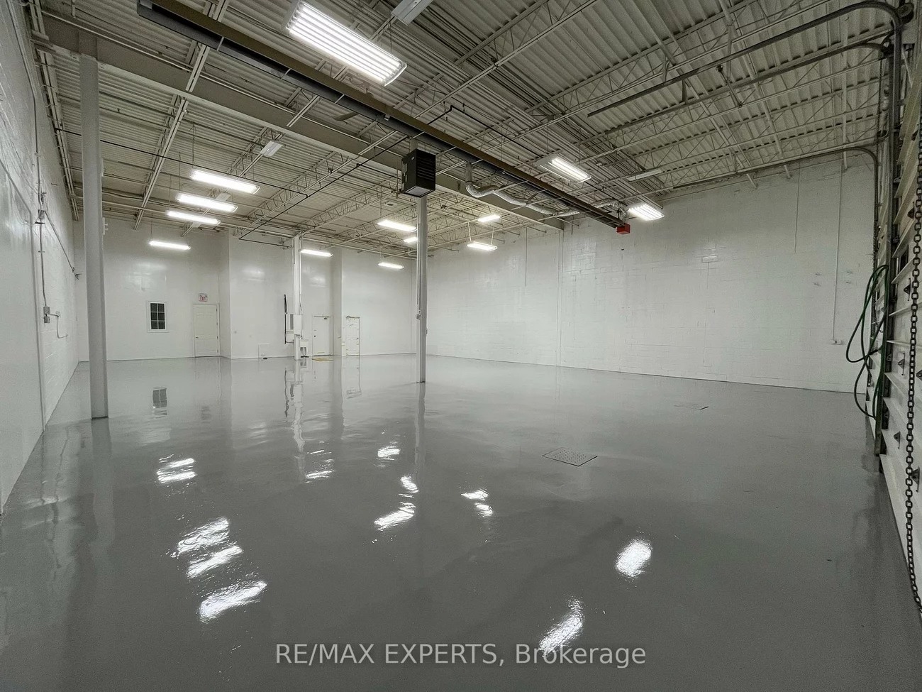 221, Deerhurst, Gore Industrial South, Brampton