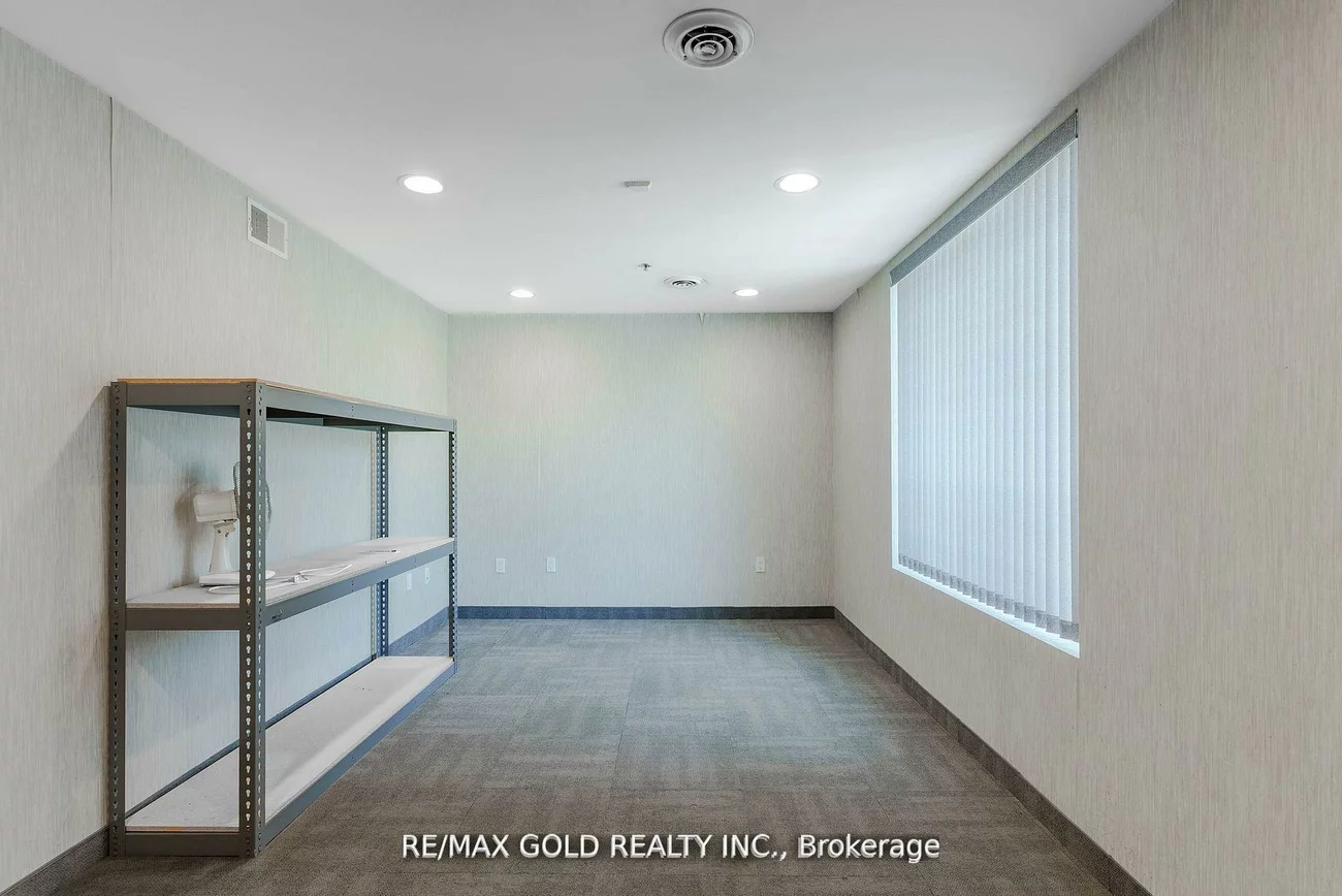 351, Parkhurst, Parkway Belt Industrial Area, Brampton