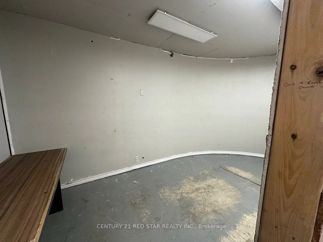 20, Strathearn, Steeles Industrial, Brampton