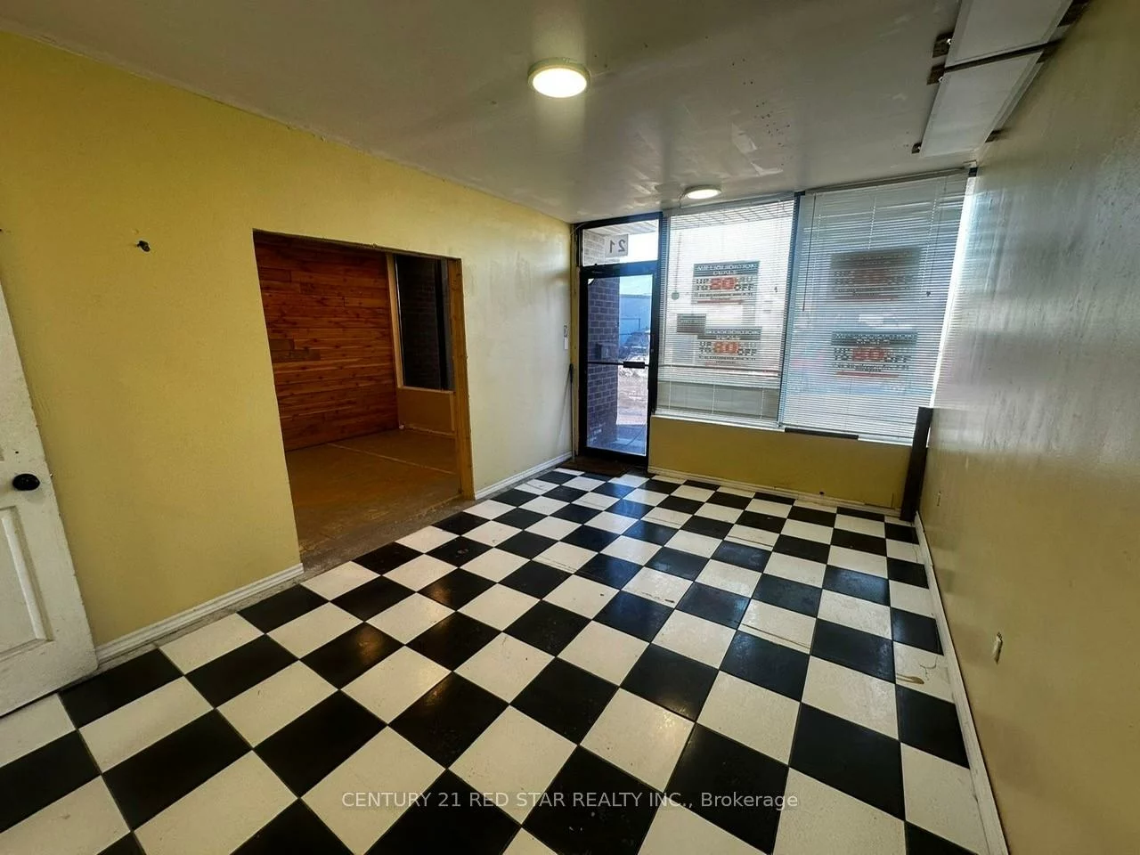 20, Strathearn, Steeles Industrial, Brampton