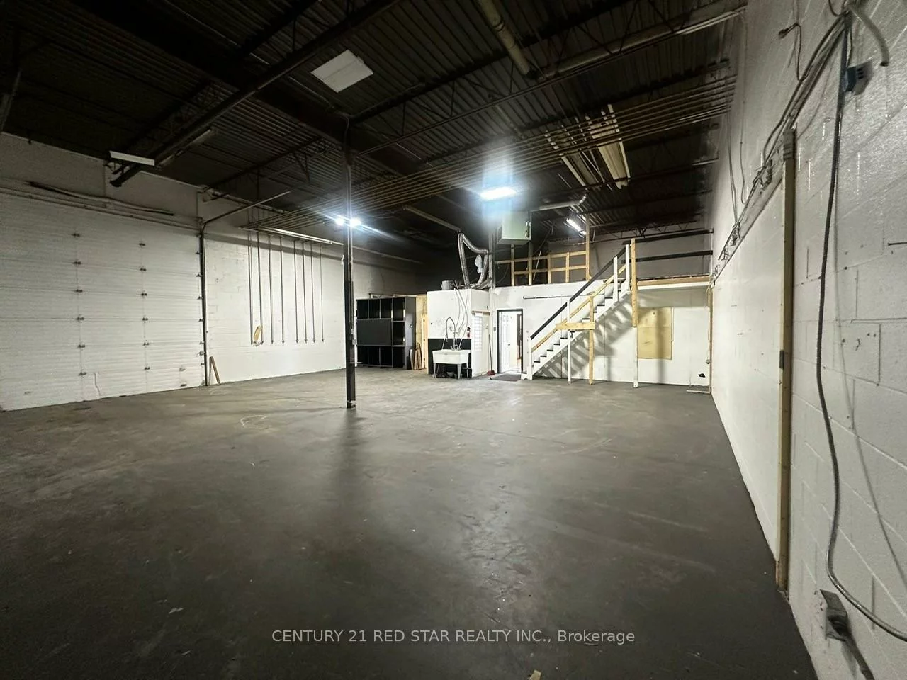 20, Strathearn, Steeles Industrial, Brampton