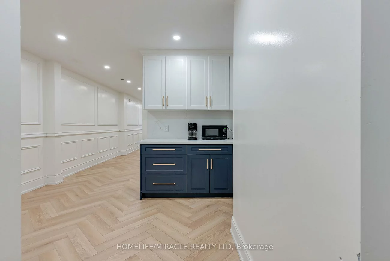 2575, Steeles, Steeles Industrial, Brampton